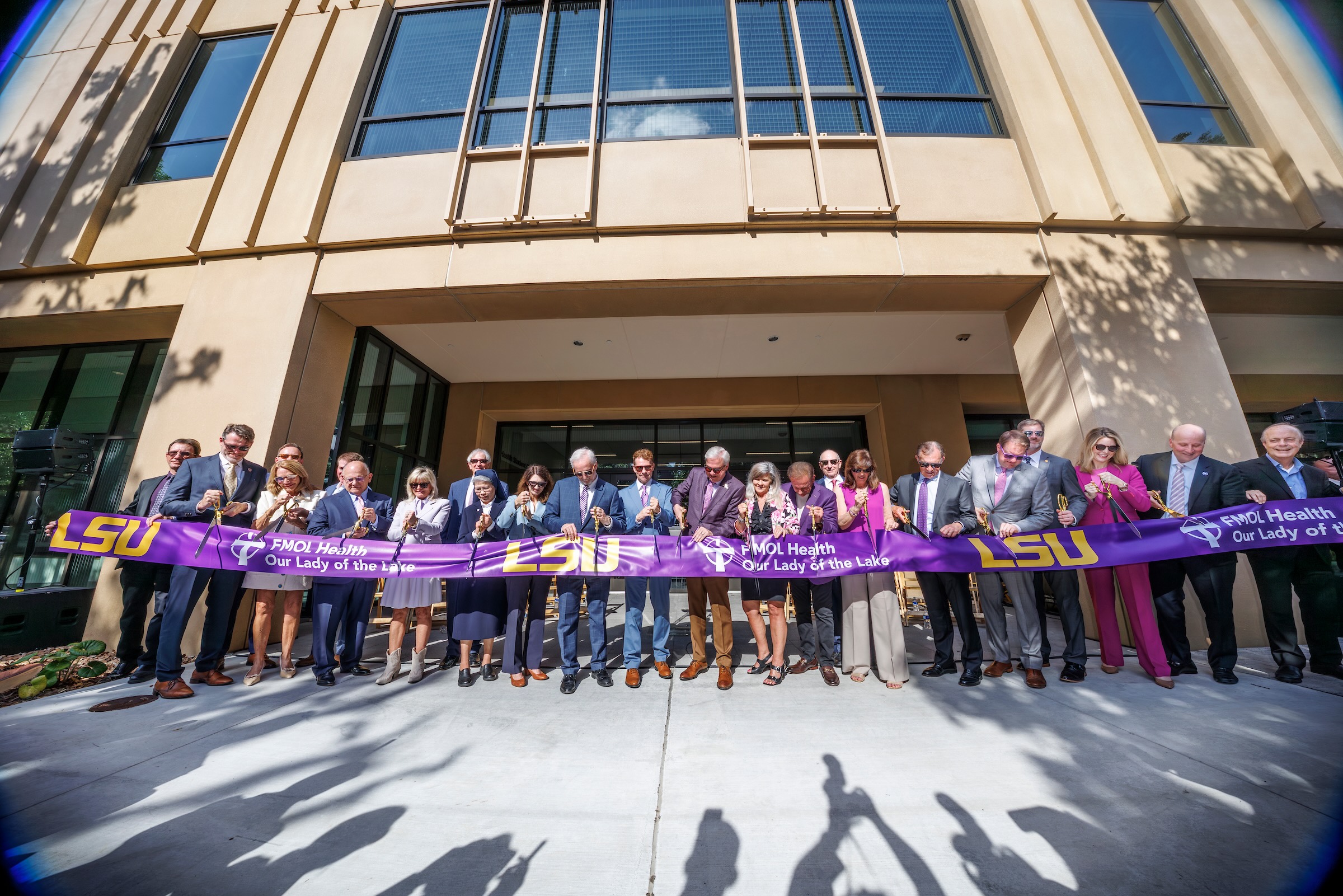 LSU leadership at the ribbon cutting ceremony.
